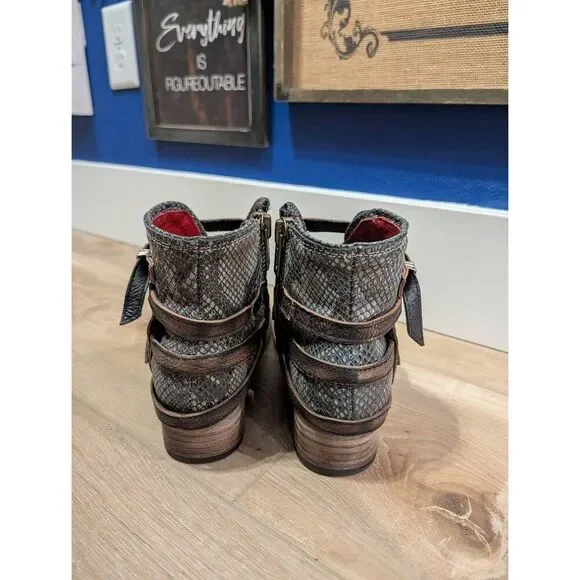 Freebird by Steven Belfast Booties Women's 9 Black Multi Blue Snake - Picture 3 of 12